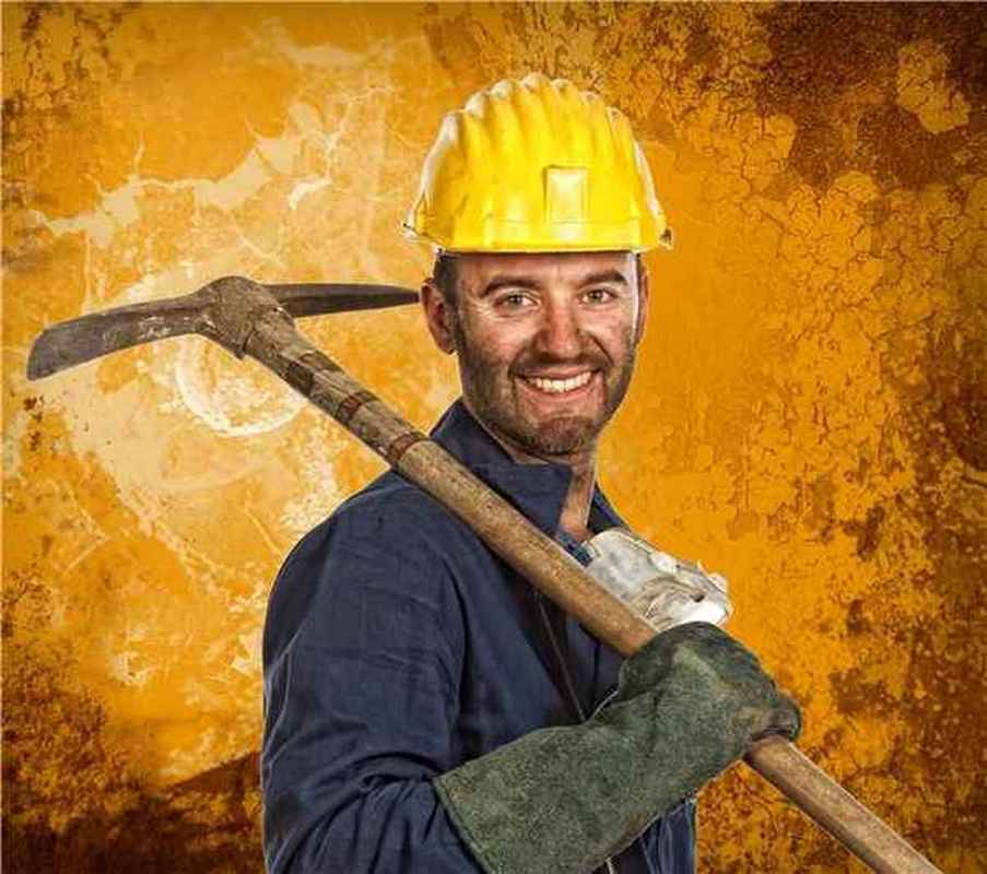A state-of-the-art mining rig in action, showcasing the hardware essential for efficient Kaspa mining in UK facilities
